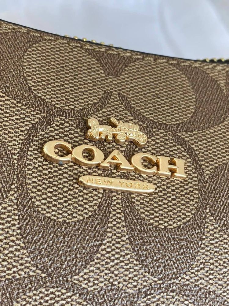 Сумка Coach Teri Shoulder Bag