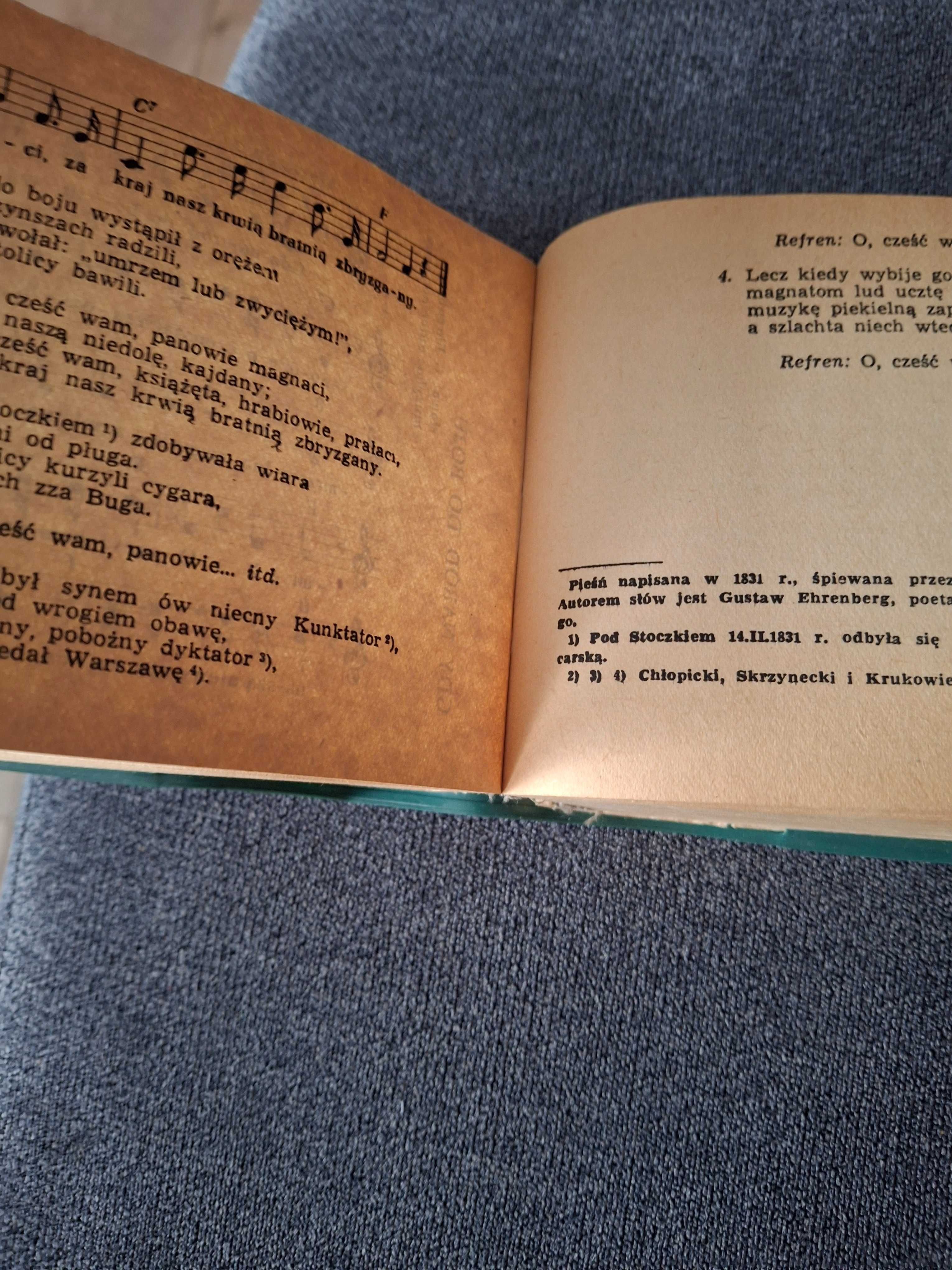 Książka, śpiewnik zPRL harcerski 1967 rok śpiewaj z nami