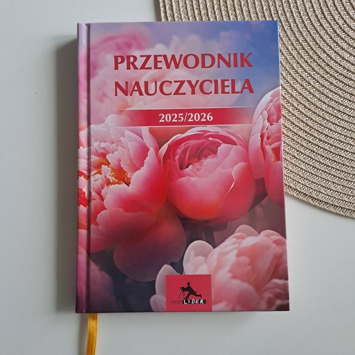 Kalendarz przewodnik terminarz nauczyciela. Szybka wysyłka.