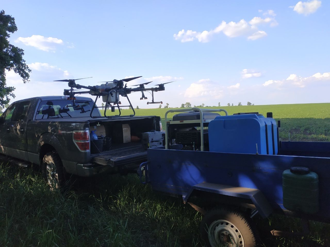 Внесення ЗЗР, десикація агродронами DJI T30