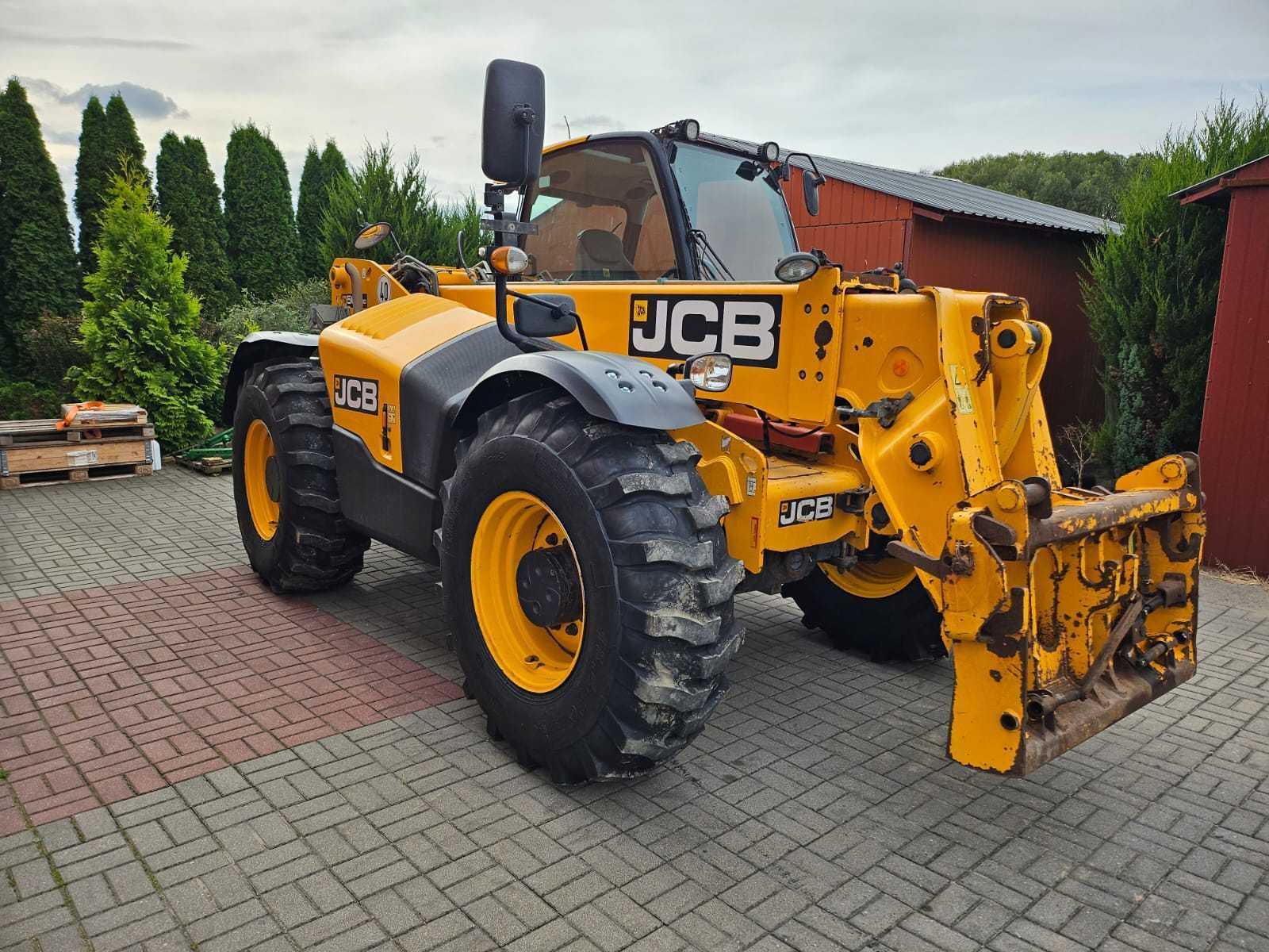 Ładowarka Teleskopowa JCB 560-80 z Niemiec Pneumatyka