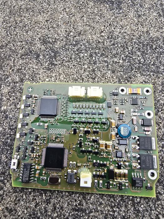 BMS BOSCH Powerpack 400 na bagażnik elektronika płytka pcb sprawny !!!