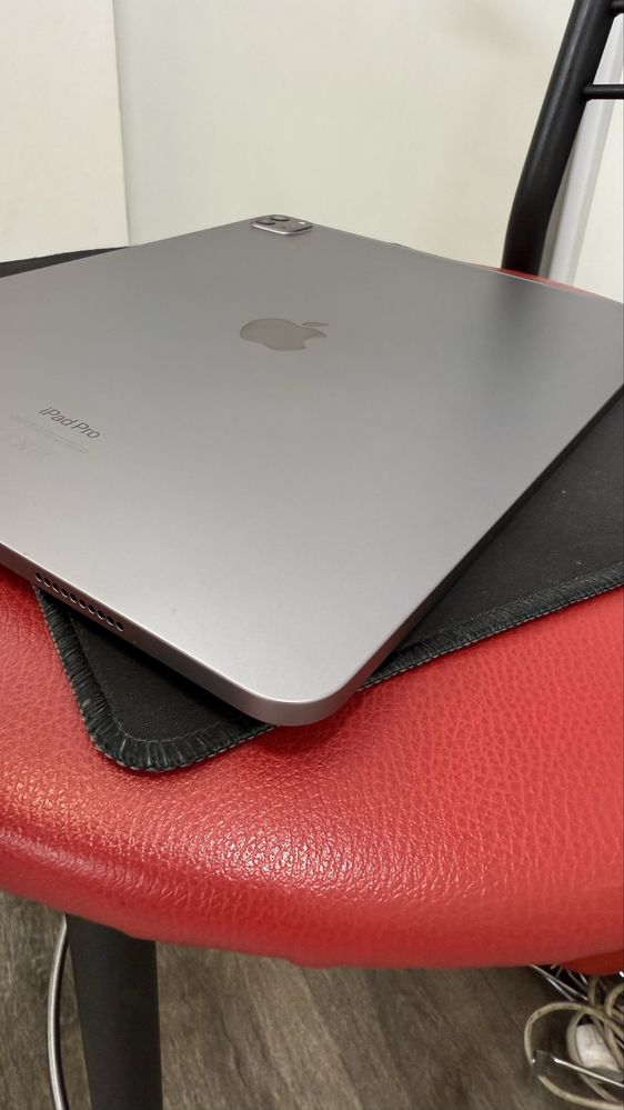 Apple iPad Pro 12.9 2022, 128GB, Silver, Wi-Fi (M2)