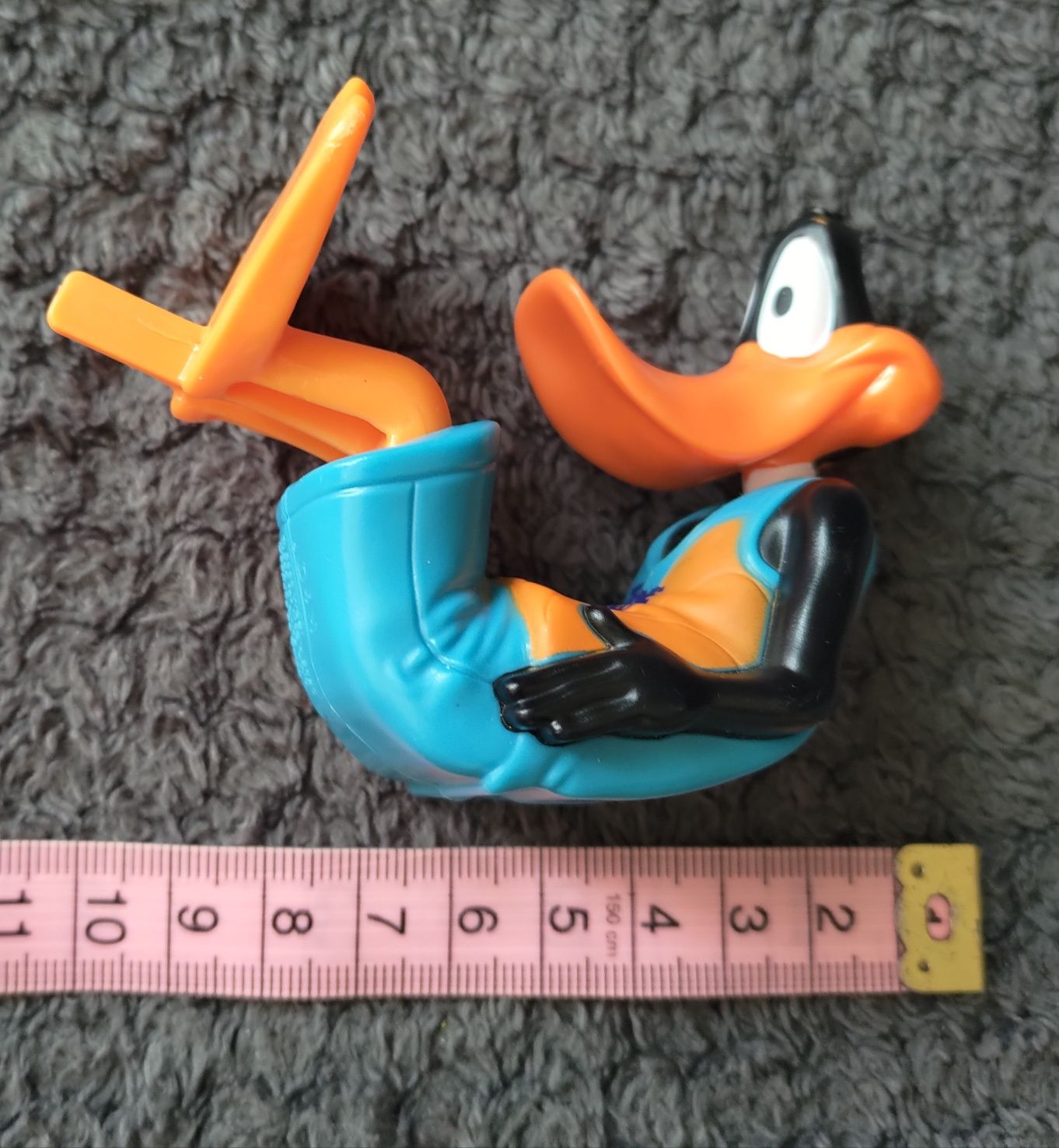 Mcdonalds figurka Kaczor Daffy, Kosmiczny mecz, Baby HappyMeal