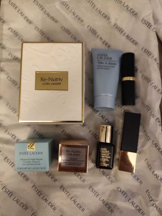 Estee lauder Re-Nutriv kosmetyki dodatki