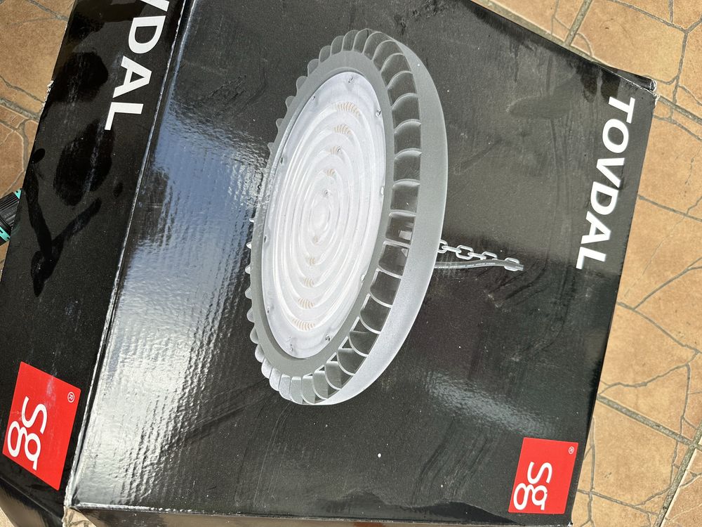 Lampa zewnętrzna