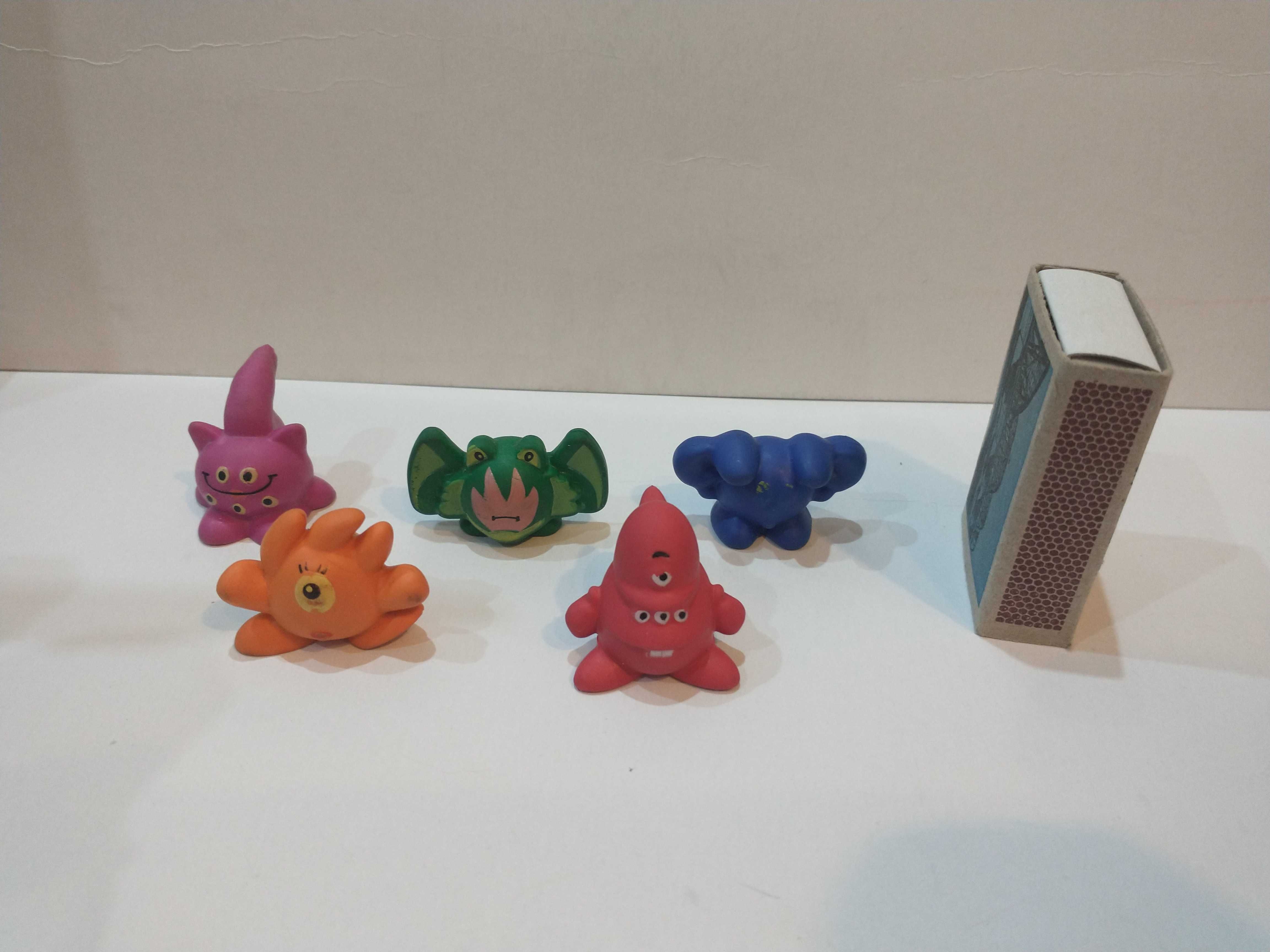 Figurki kinder 5szt (gumowe)