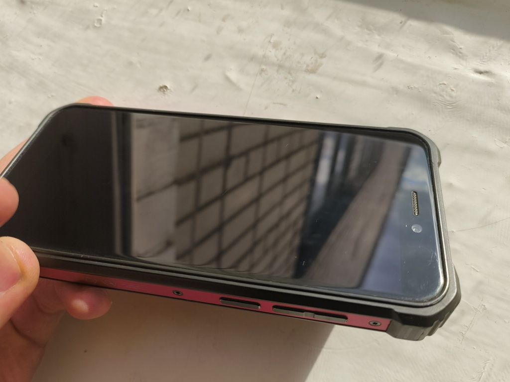 OUKITEL WP5 PRO 4/64/ 10 андроид/ Защищённый смартфон Броне смартфон