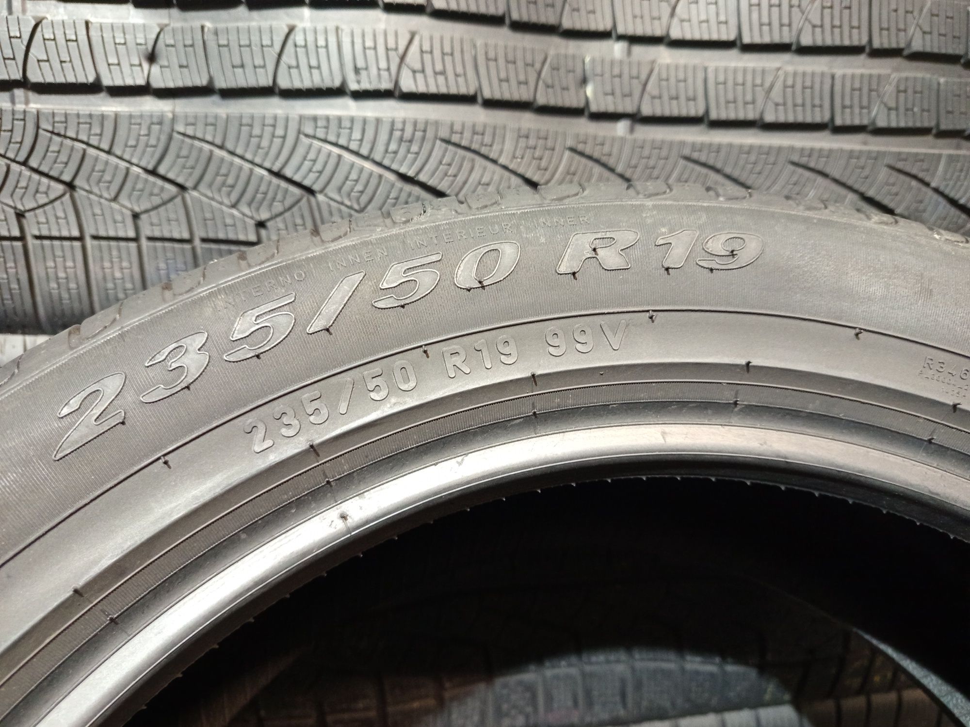 235/50R19 Pirelli Scorpion Verde