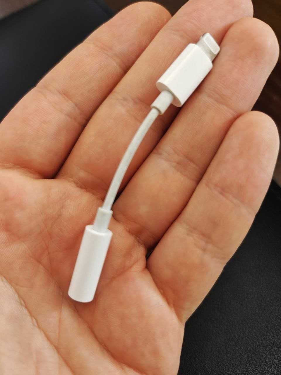 Новый оригинал Apple iPhone Lightning на mini jack 3.5mm (наушники)
