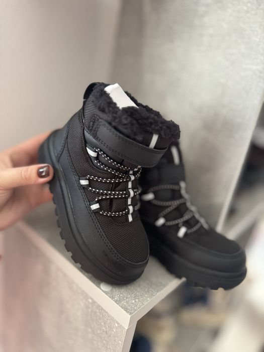 Взуття зимове чобітки H&M