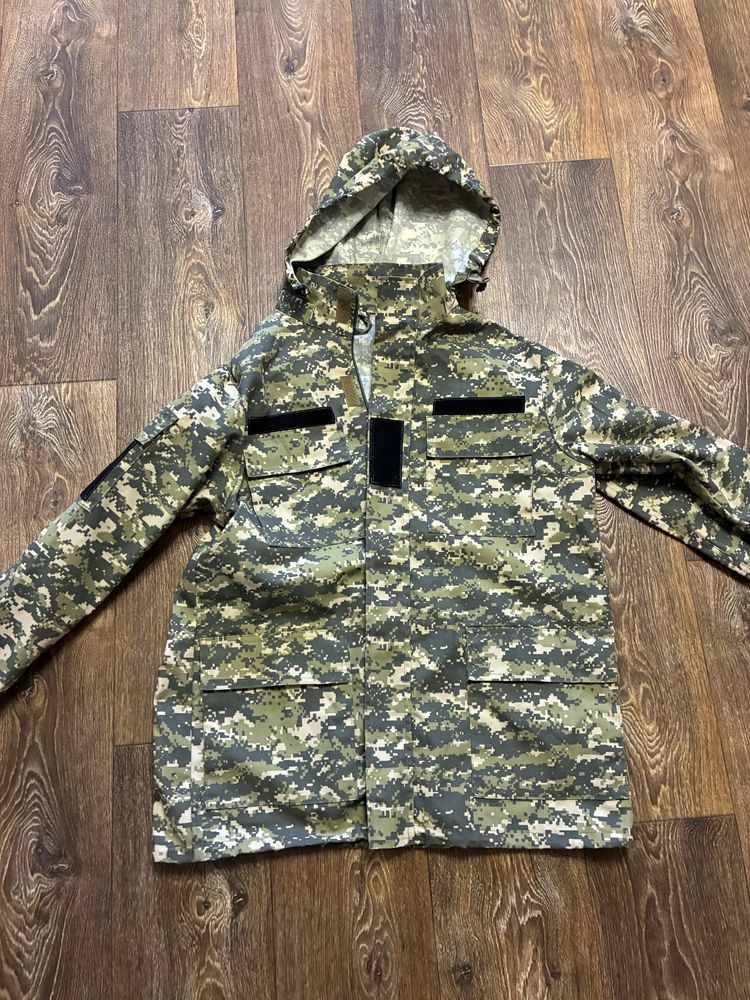 Комплект военного камуфляжа + 2 рюкзака (камуфляж)