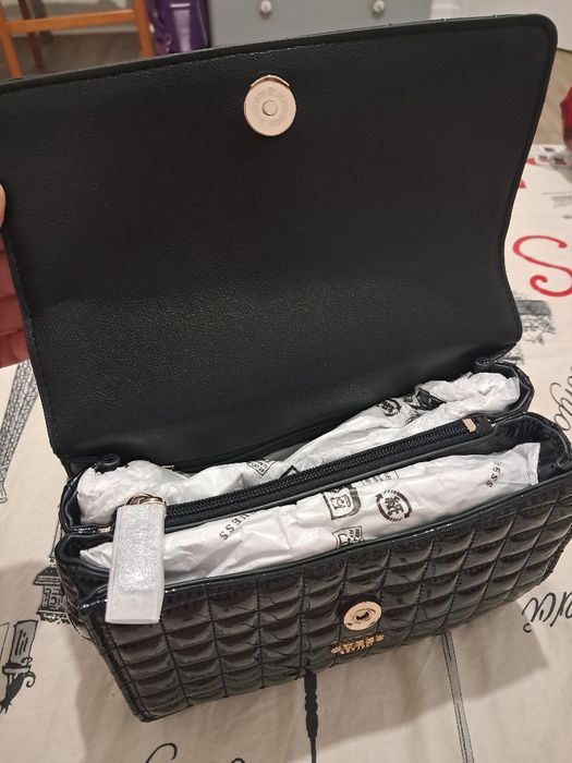 Guess  сумка на плече