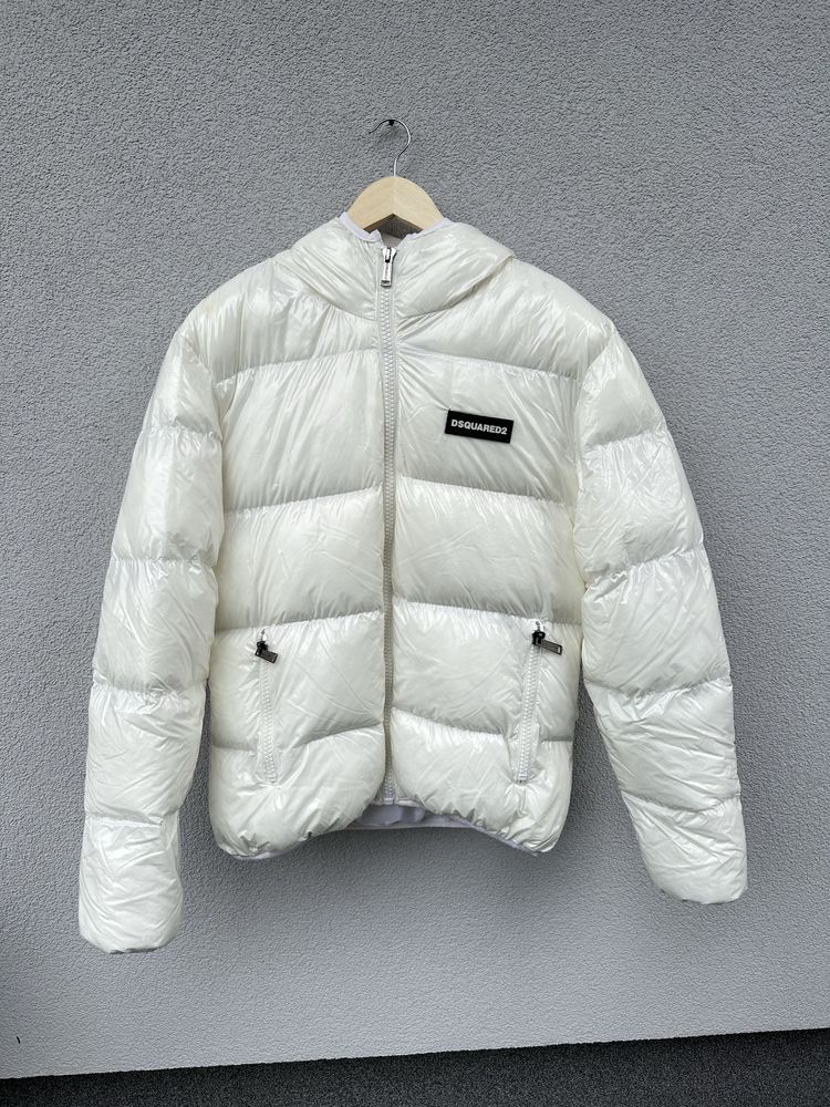 DsQuared2 M biala kremowa kurtka puchowa śliska z logo