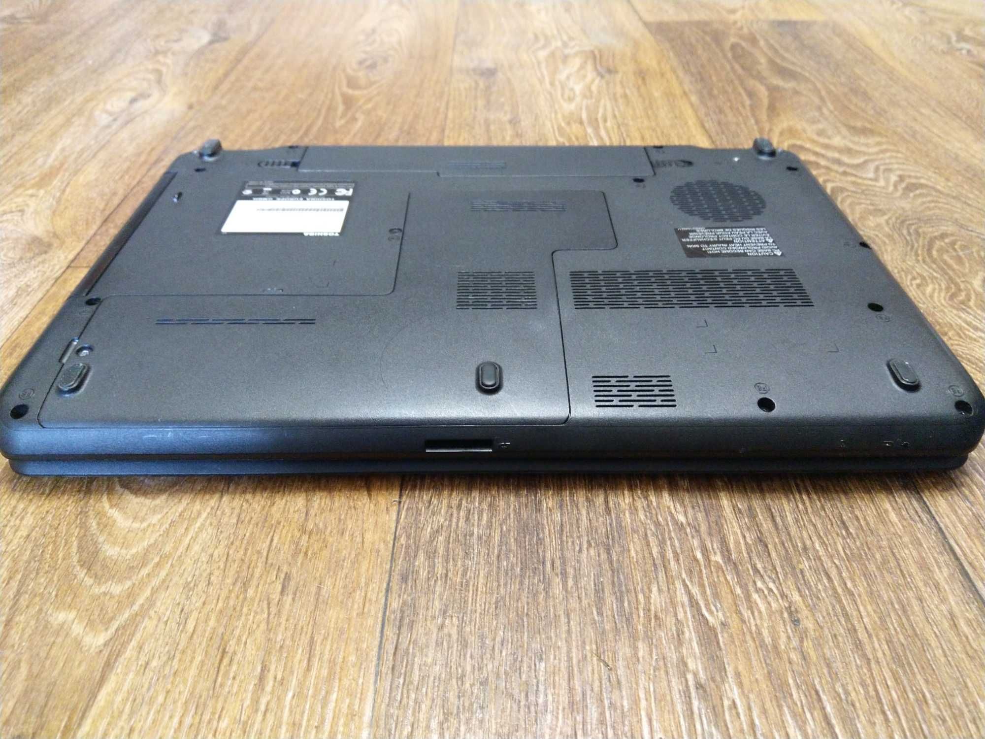 TOCHIBA Satellite C660D-178 (E-350/DDR3 4GB./HD6310M/SSD 120gb.)