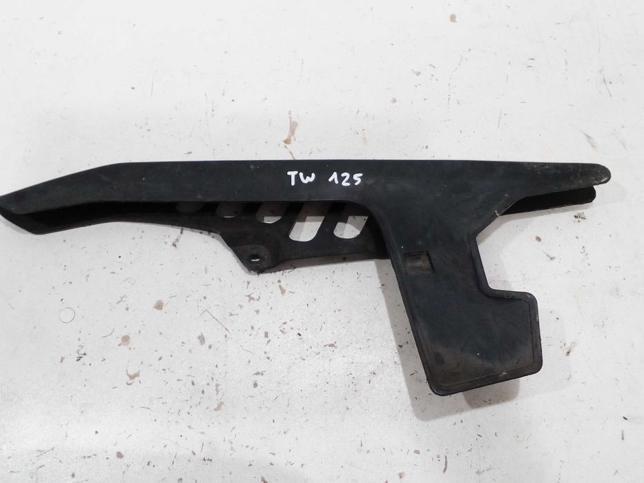 Yamaha TW 125 osłona łańcucha