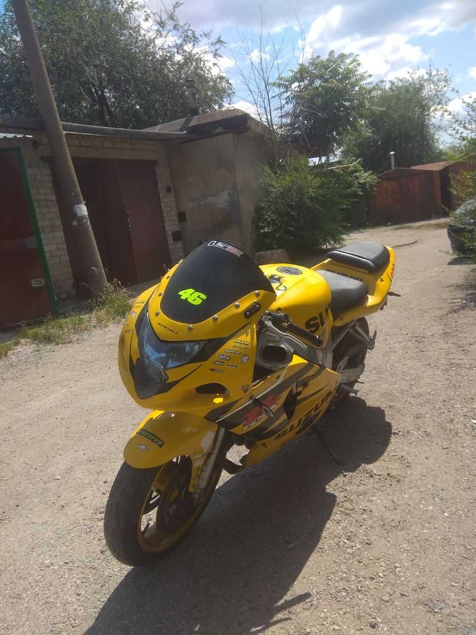 В продаже SUZUKI GSXR 600 k3