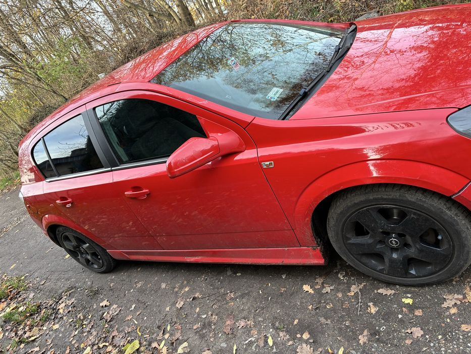 Opel astra h 2004r