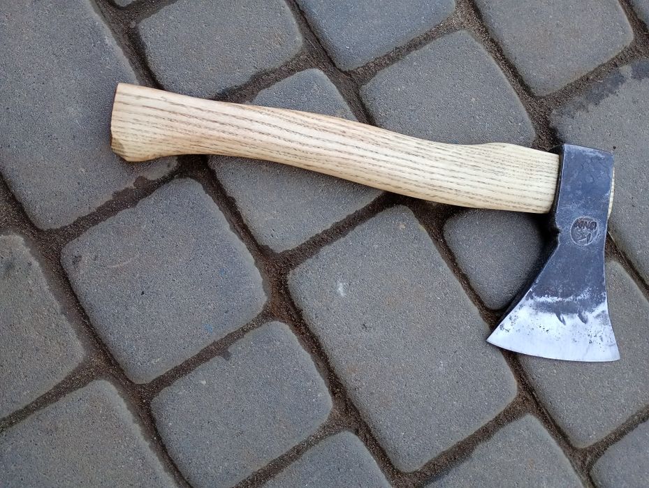 Ręcznie kuta siekiera Końskie BN 0,7