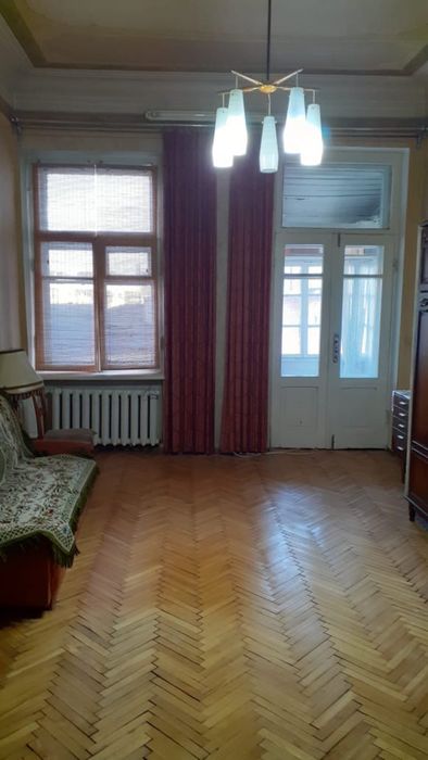 Продаж двокімнатної квартири Велика Васильківська,23