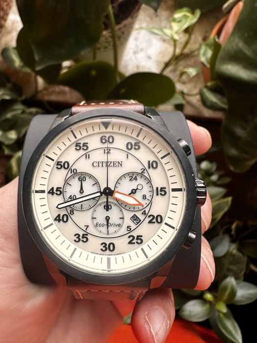 Zegarek Citizen Eco-Drive . Ładowanie solarne CA4215-04W