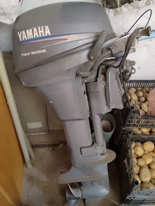 Продам лодочный мотор Yamaha 9,9