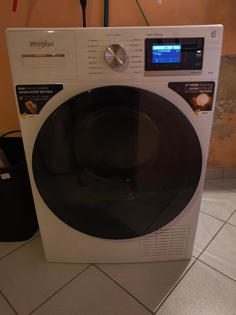 Suszarka kondensacyjna z pompą ciepła WHIRLPOOL W6 D84WB EE