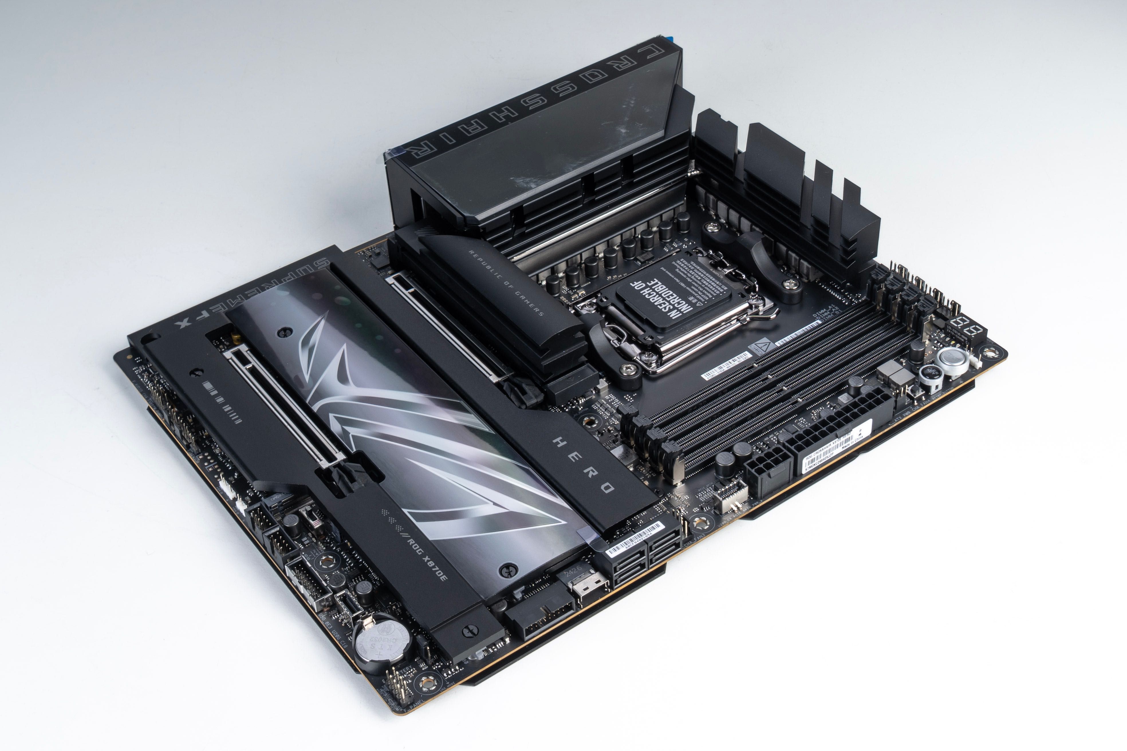 Материнська плата ASUS ROG CROSSHAIR X870E HERO/Гар 3 міс/SiliconFox