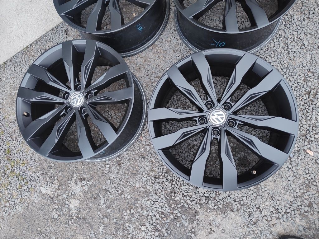 Felgi VW 5x112 R19 t-roc Golf GTI R GTD Passat B8 Black