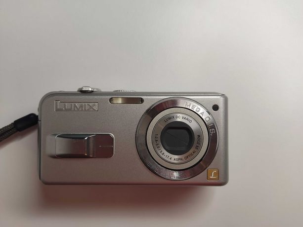 Aparat Panasonic Lumix DMC LS2 2xAA, karta SD