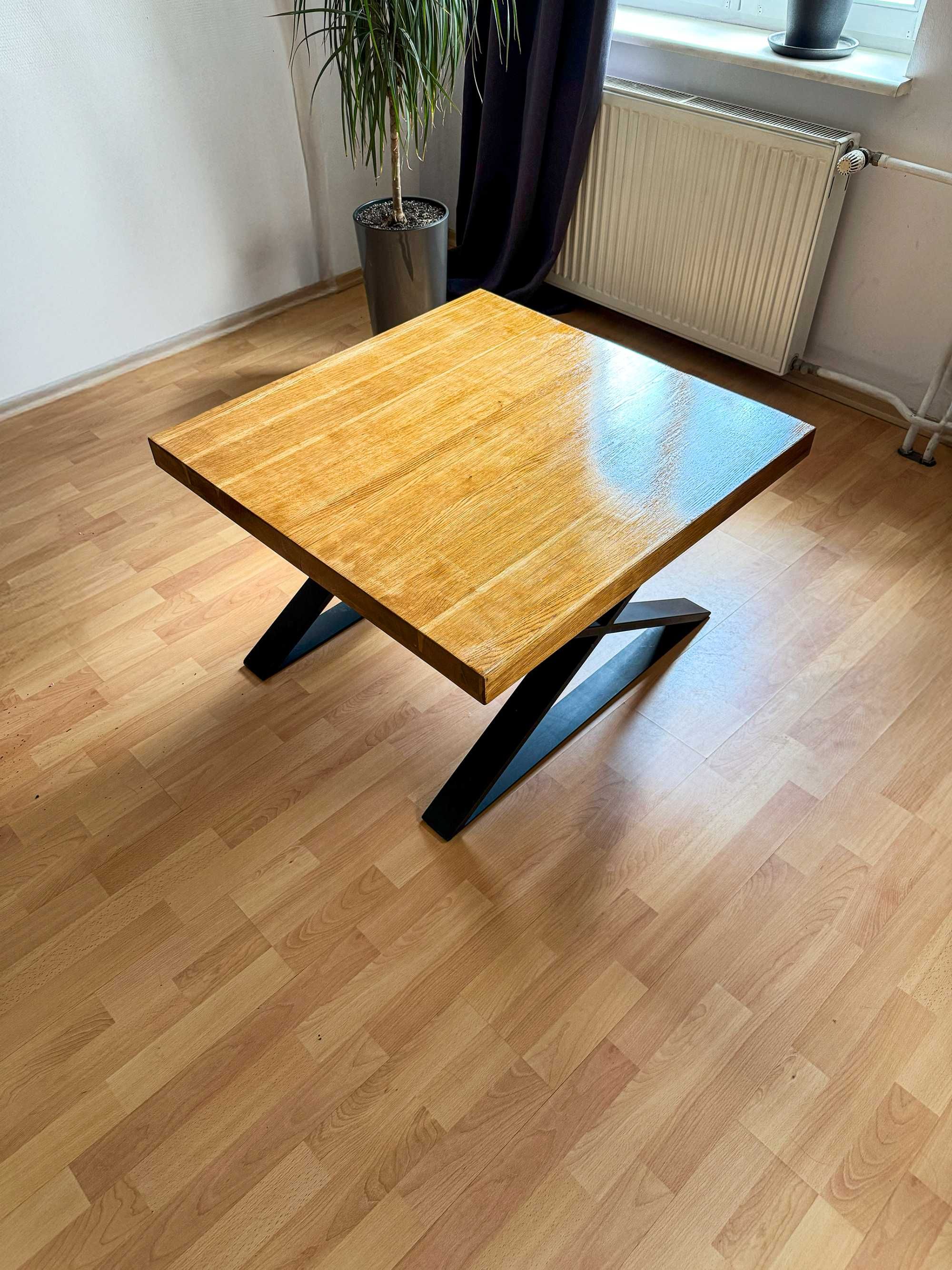 Ława / stolik kawowy loft – dąb olejowany, stalowe nogi – 82x82 cm