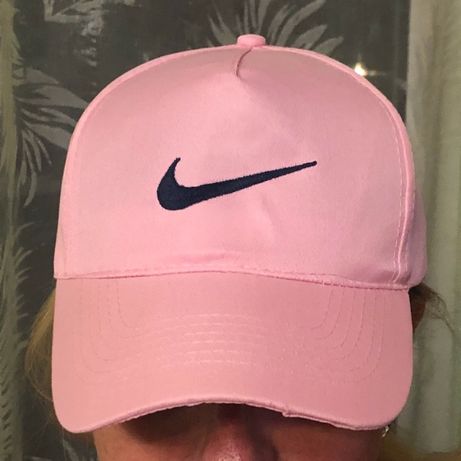 Czapka Nike różowa