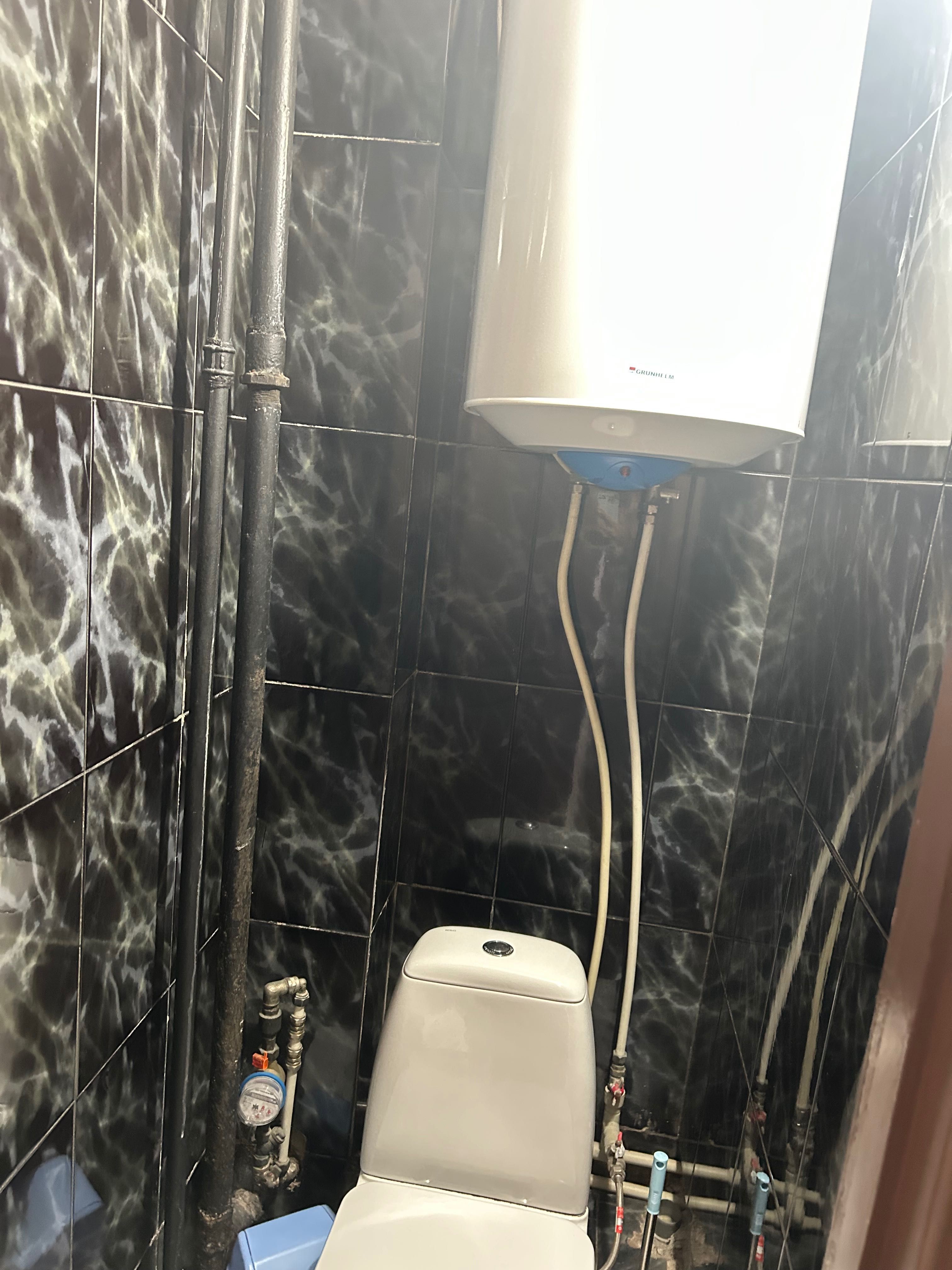 продам фасадне приміщення