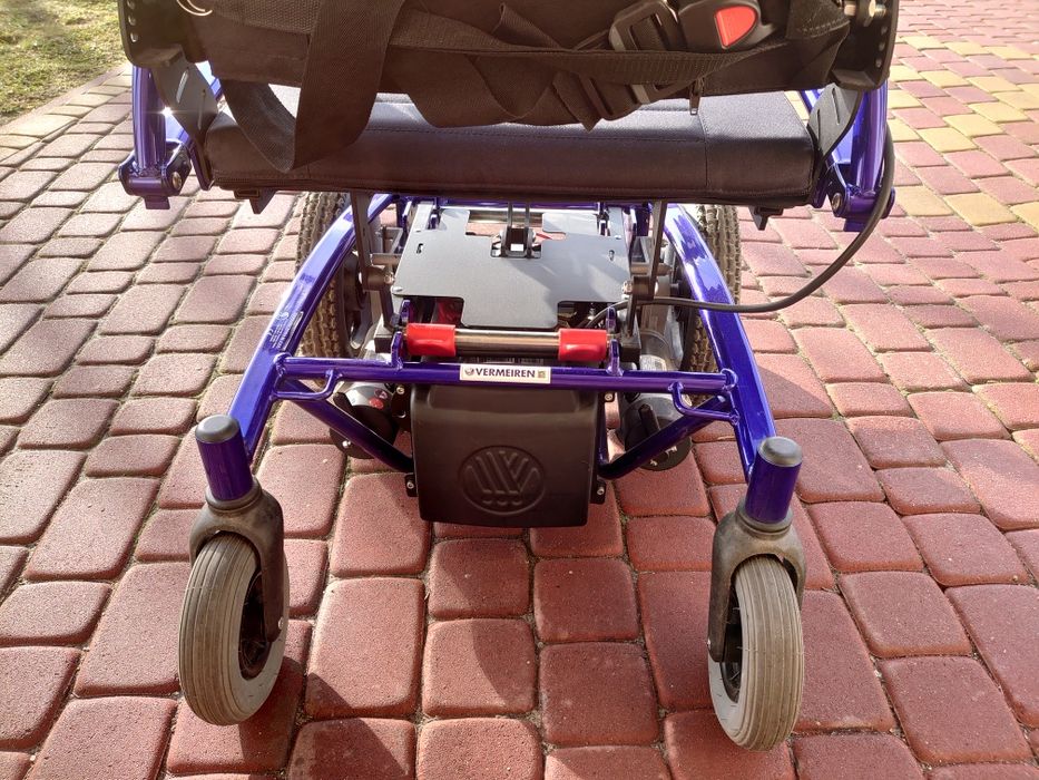 Wózek inwalidzki z napędem Vermeiren  NAVIX FWD