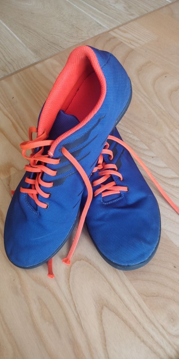 Buty sportowe Kipsta 40