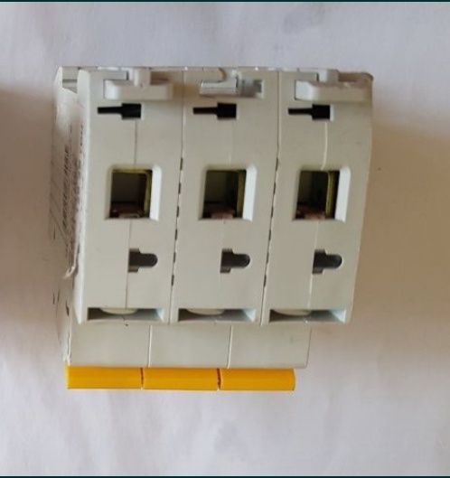 Aвтомат 16 ампер 3 фазы IEK