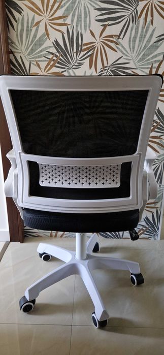 Sprzedam fotel do biurka FROSTEA