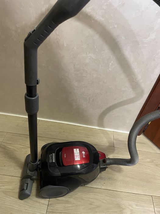 Порохотяг потужний LG VK706R03N пилосос пилосос пылесос робочий