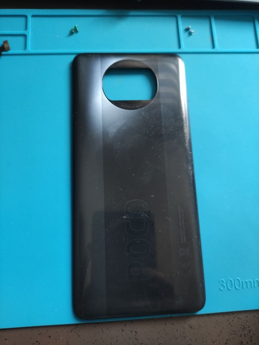 POCO X3 NFC, Tylna klapka.
