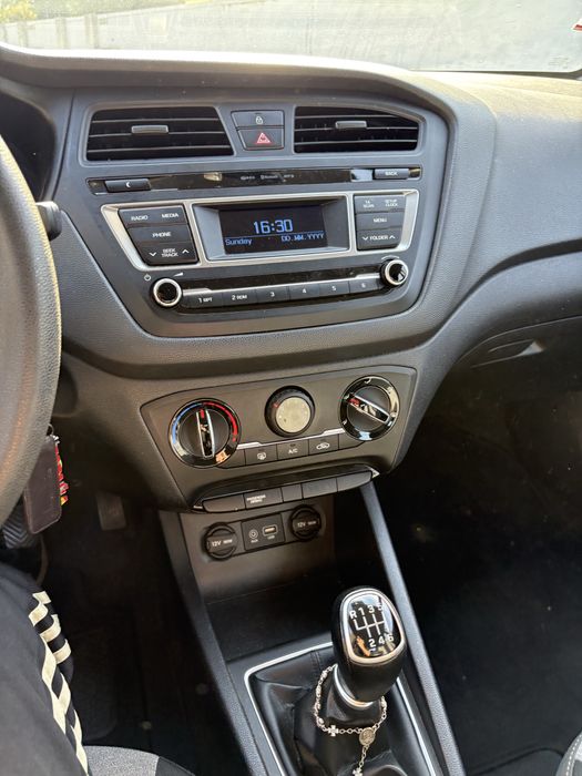Hyundai i20 1.1 CRDI Access - Económico e Fiável