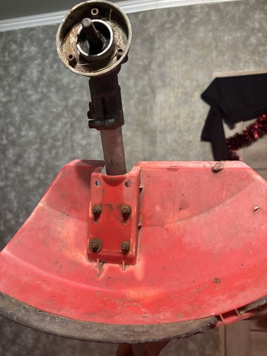 Тример бензиновий з двотактним двигуном БТ-52/3600