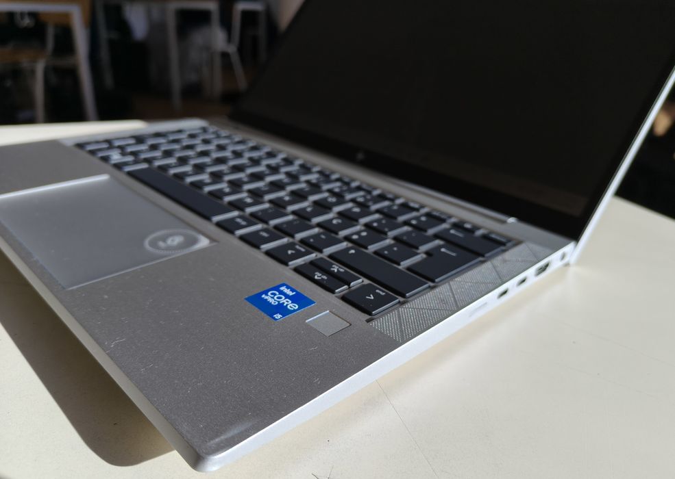 HP eliteBook 830 G8 i5-1145G7/16gb/512gb/13"/Placa 4G