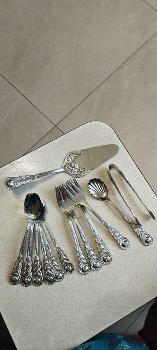 Старовинні столові прибори