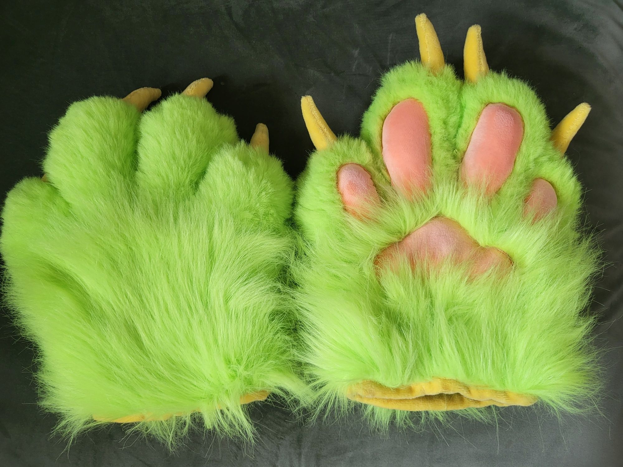 Łapki fursuit handmade z piszczałką