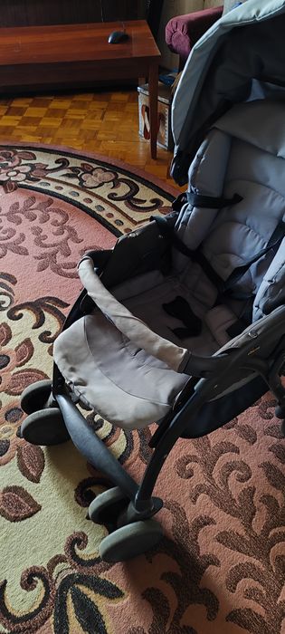 Продам прогулочная коляску chicco