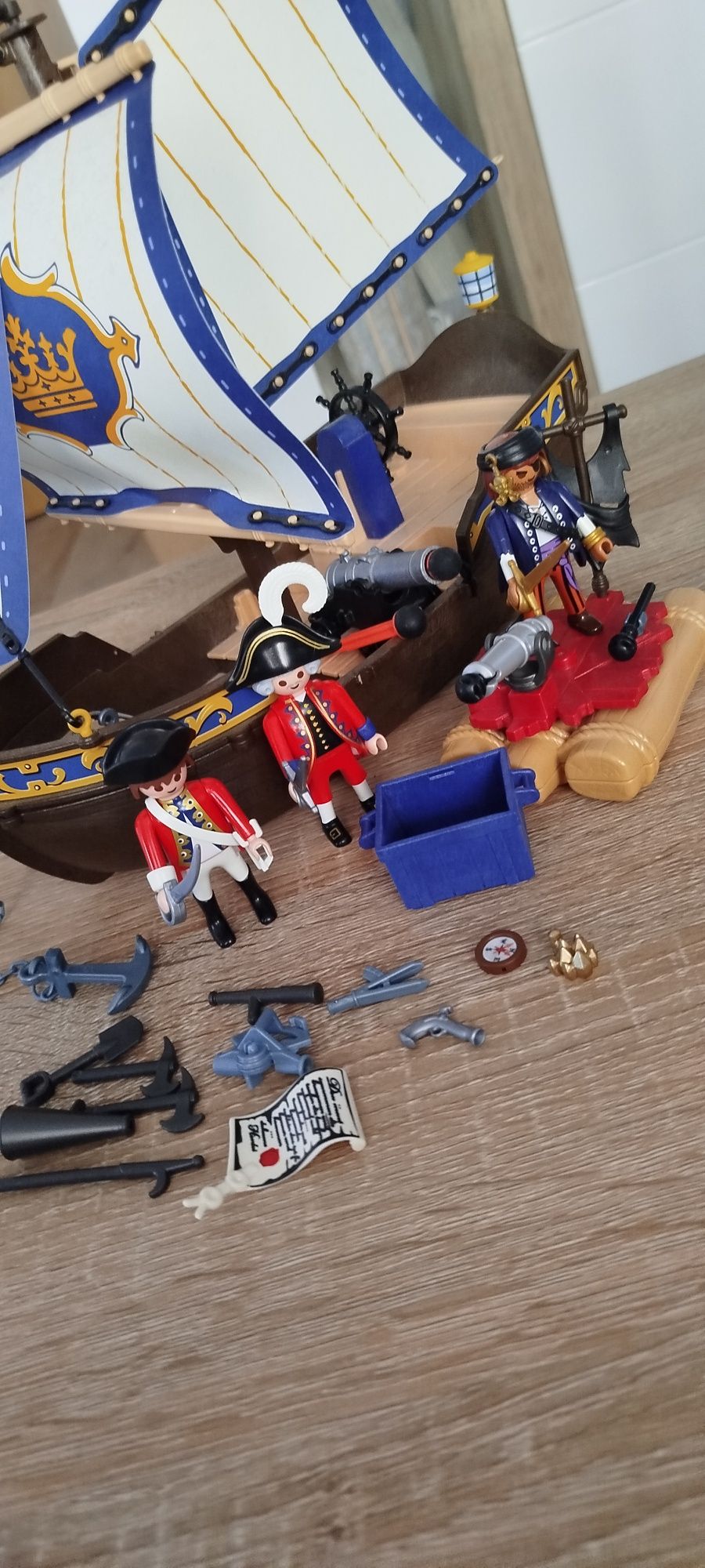 Sprzedam zestaw Playmobil- 70412.Statek Pirates Rotrok.