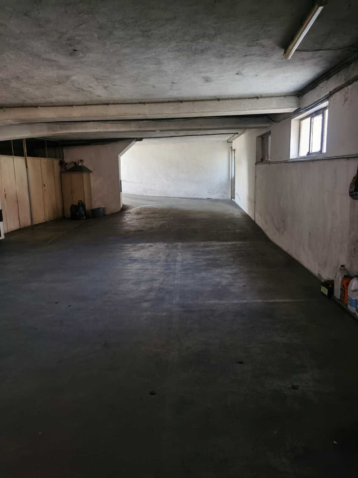 Lugar garagem na Maia para venda