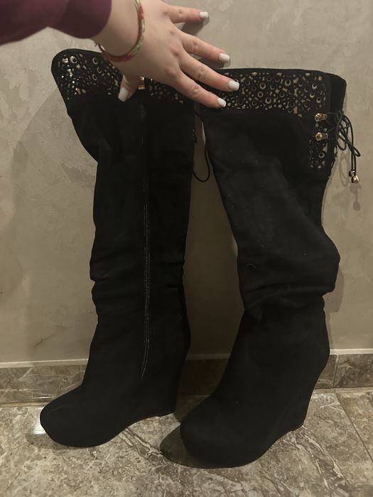 Жіночі ботфорти замшеві