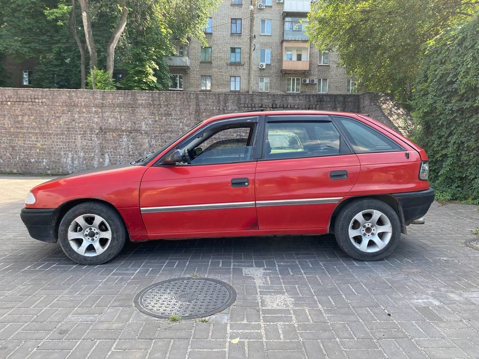 Продам / Опель Астра