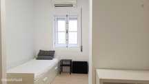 47397 - Quarto com cama de solteiro numa...